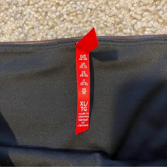 Spanx faux leather wine burgundy maroon leggings X-Large - Picture 6 of 10